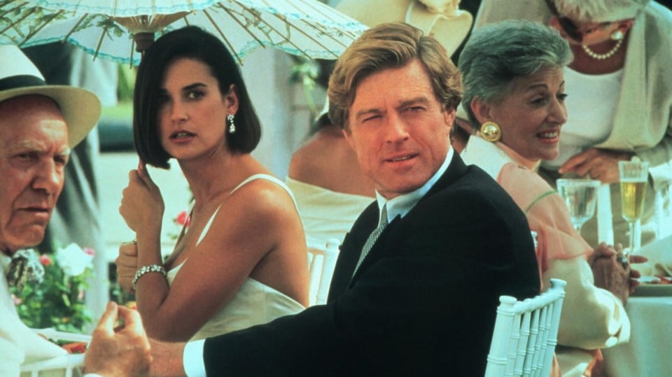 Robert Redford a Demi Moore ve filmu Neslušný návrh.